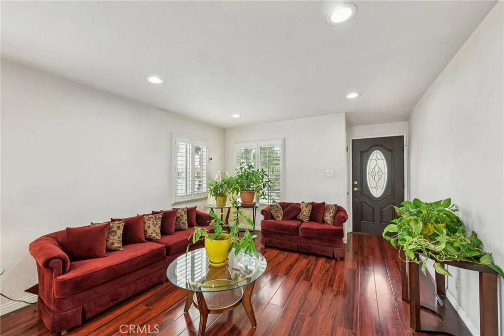 13426 Crocker Street, Los Angeles, California 90061 home-pic-12