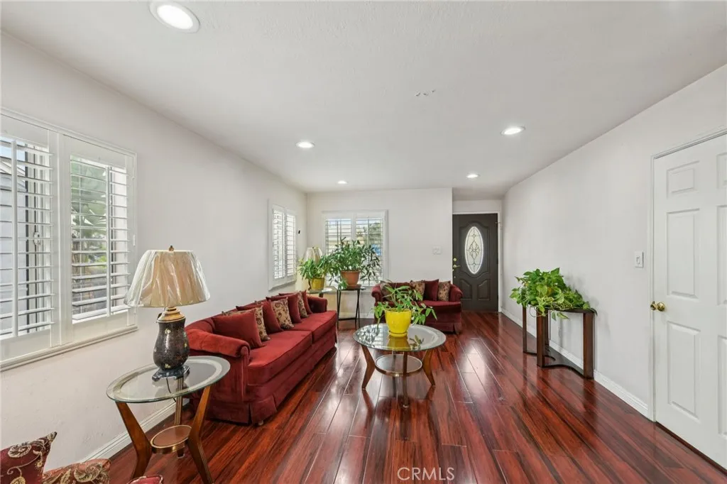 13426 Crocker Street, Los Angeles, California 90061 home-pic-11