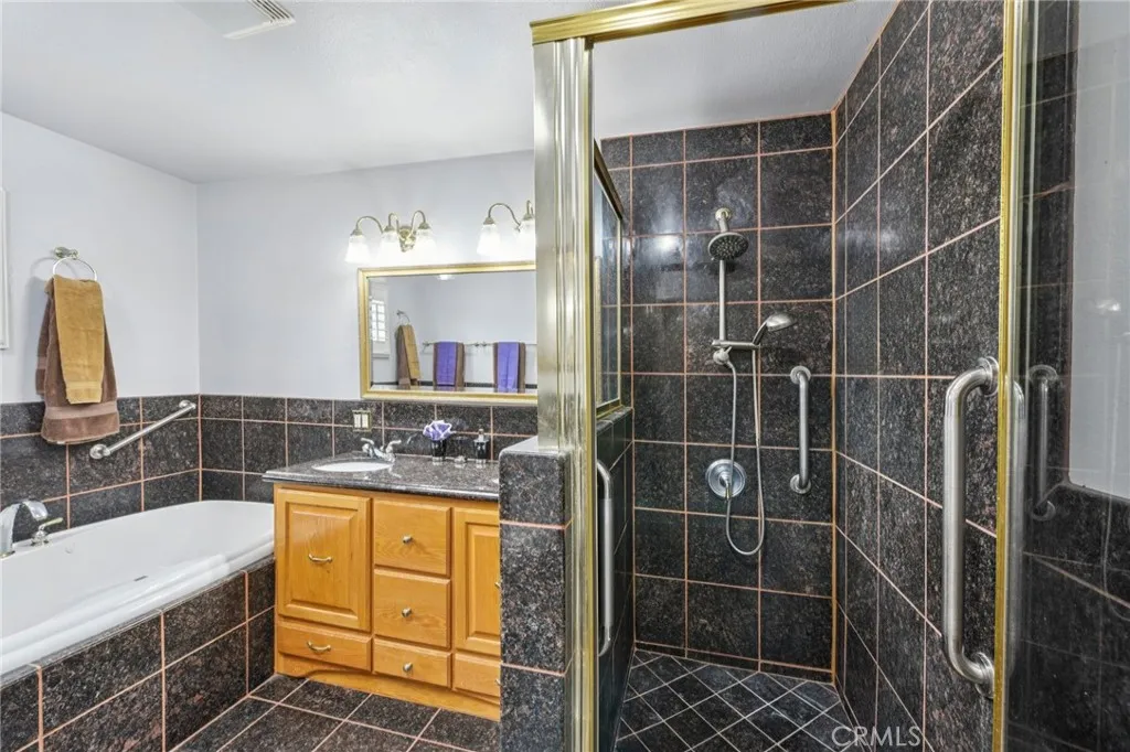 13426 Crocker Street, Los Angeles, California 90061 home-pic-21