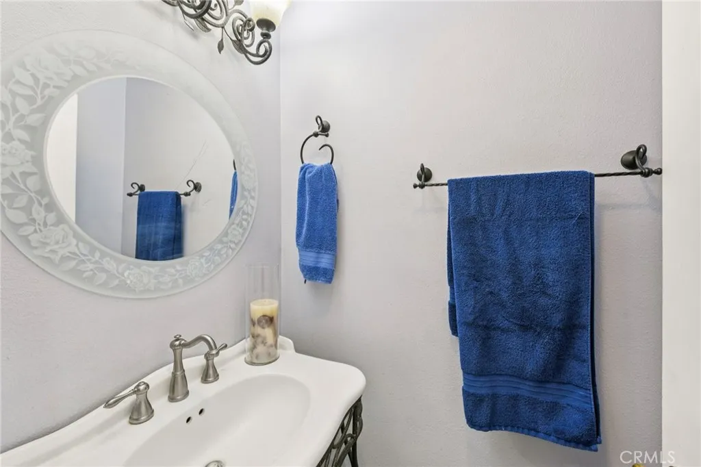 13426 Crocker Street, Los Angeles, California 90061 home-pic-27