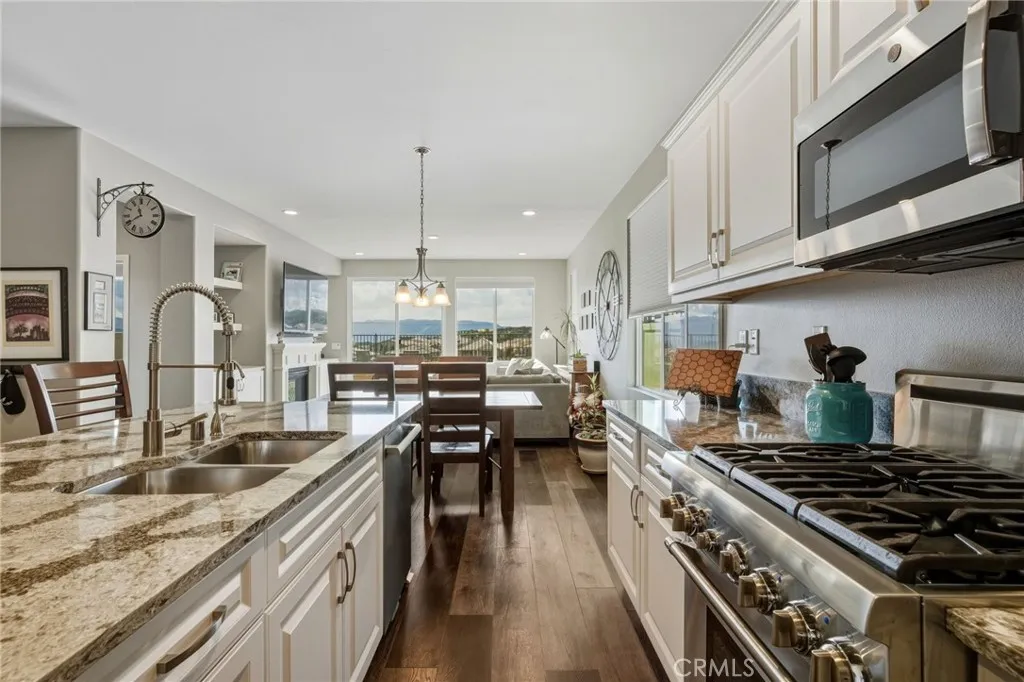 1639 Alissa Flowers, Beaumont, California 92223 home-pic-7