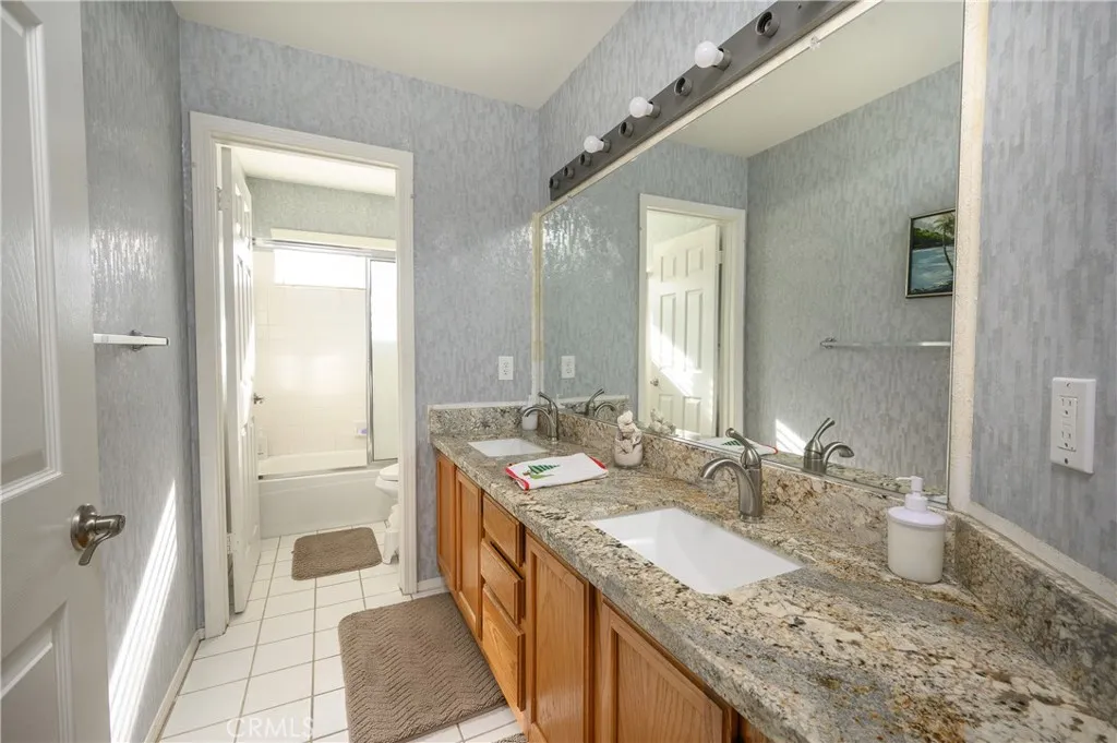 23791 Via De Gema Linda, Murrieta, California 92562 home-pic-16