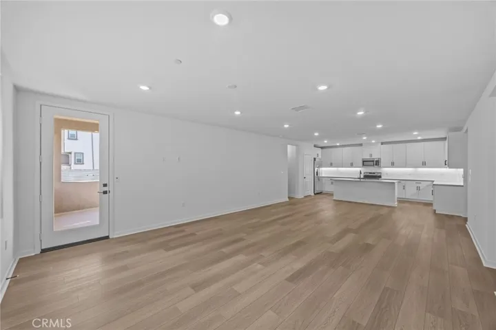 6137 Valentina Way 201, Eastvale, California 92880