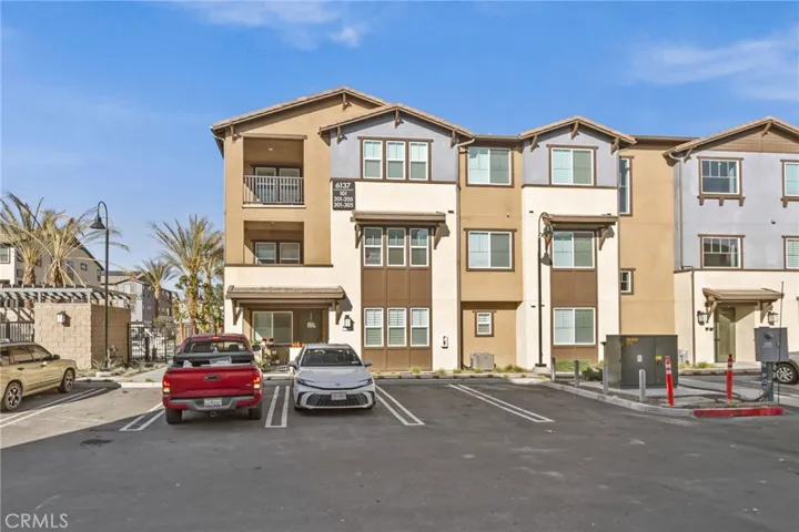 6137 Valentina Way 201, Eastvale, California 92880