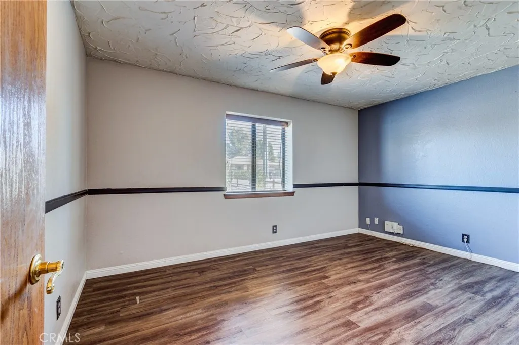 14076 Wawona Road, Apple Valley, California 92307 home-pic-26