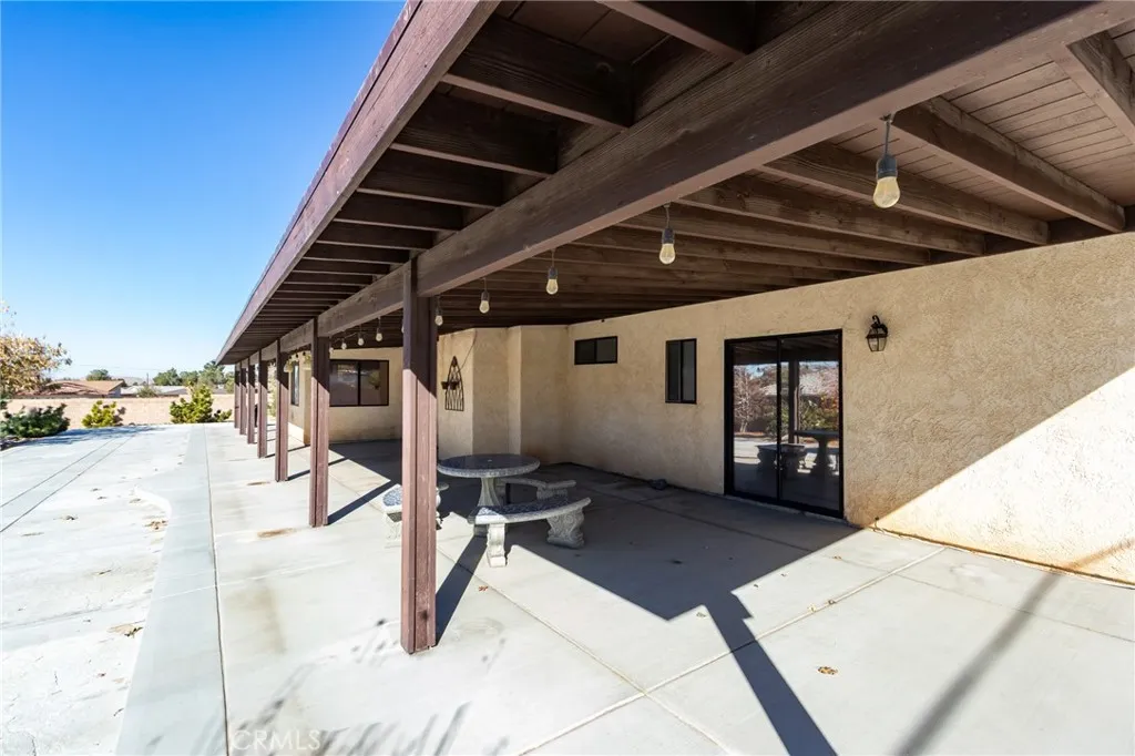 14076 Wawona Road, Apple Valley, California 92307 home-pic-34