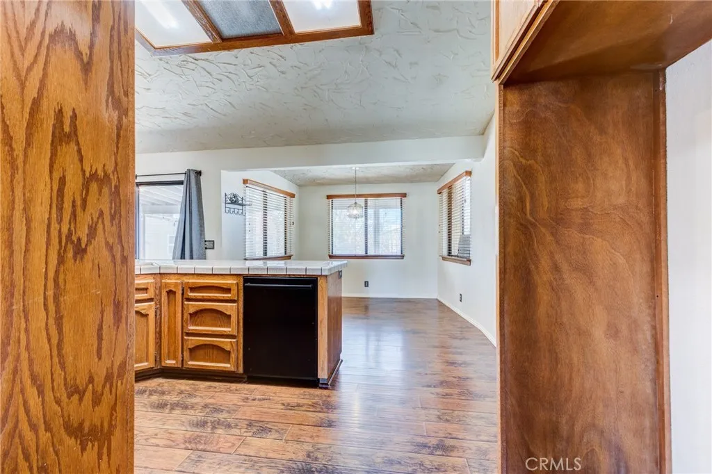 14076 Wawona Road, Apple Valley, California 92307 home-pic-16