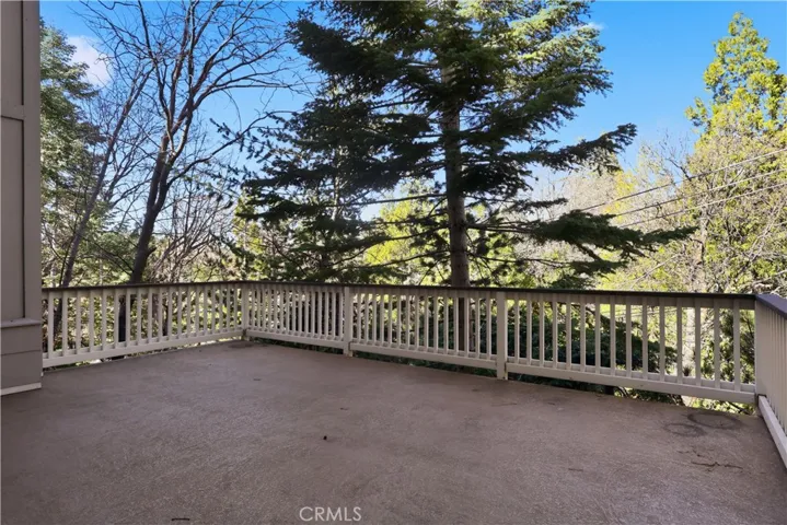 174 Golf Course Road, Lake Arrowhead, California 92352