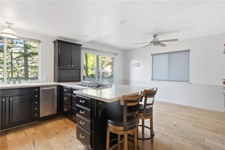 174 Golf Course Road, Lake Arrowhead, California 92352