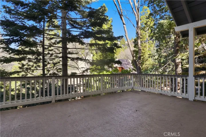 174 Golf Course Road, Lake Arrowhead, California 92352