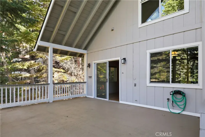 174 Golf Course Road, Lake Arrowhead, California 92352