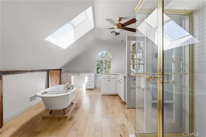 174 Golf Course Road, Lake Arrowhead, California 92352