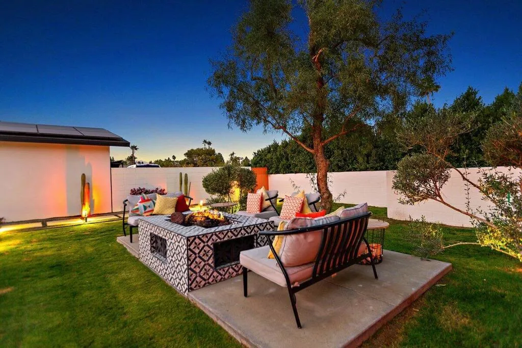 565 W Yorba Road, Palm Springs, California 92262 home-pic-58