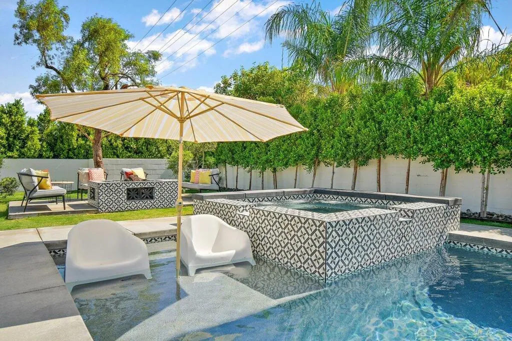 565 W Yorba Road, Palm Springs, California 92262 home-pic-8