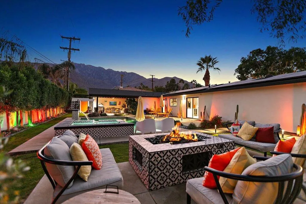565 W Yorba Road, Palm Springs, California 92262 home-pic-16