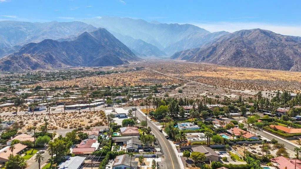 565 W Yorba Road, Palm Springs, California 92262 home-pic-64