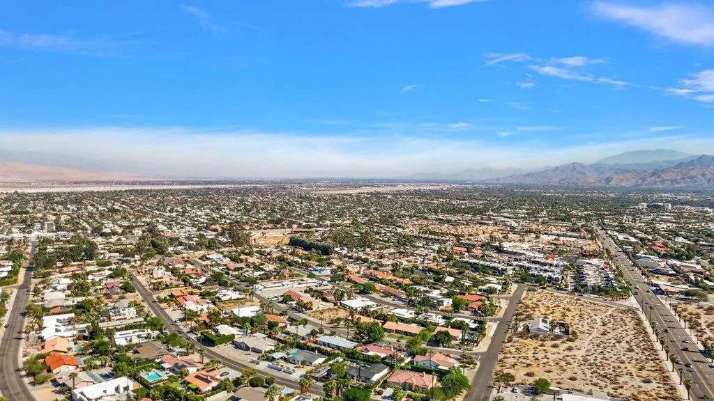 565 W Yorba Road, Palm Springs, California 92262 home-pic-61