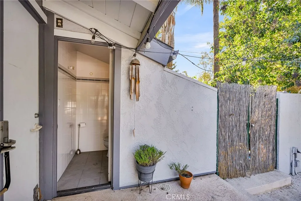 2110 Hathaway, Riverside, California 92506 home-pic-46