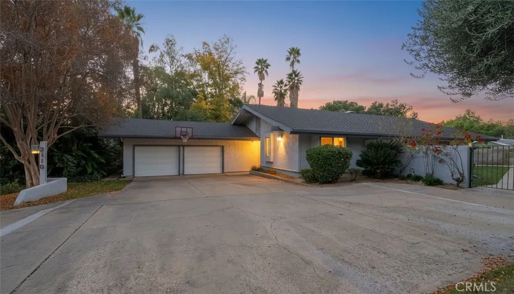 2110 Hathaway, Riverside, California 92506 home-pic-5