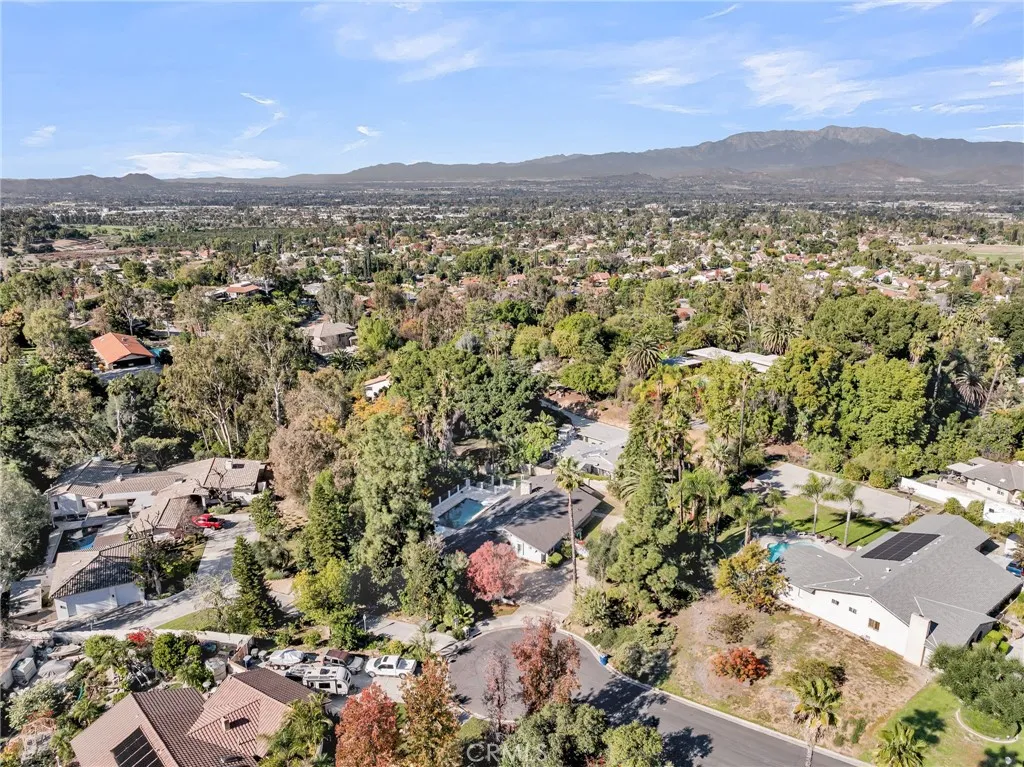 2110 Hathaway, Riverside, California 92506 home-pic-52