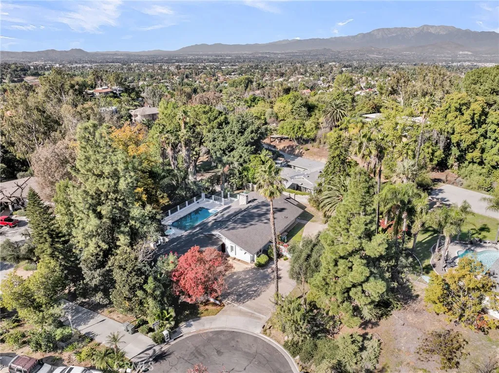 2110 Hathaway, Riverside, California 92506 home-pic-47