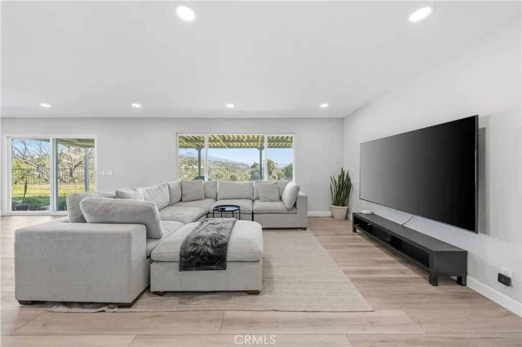 1714 Mount Marty, Walnut, California 91789 home-pic-14