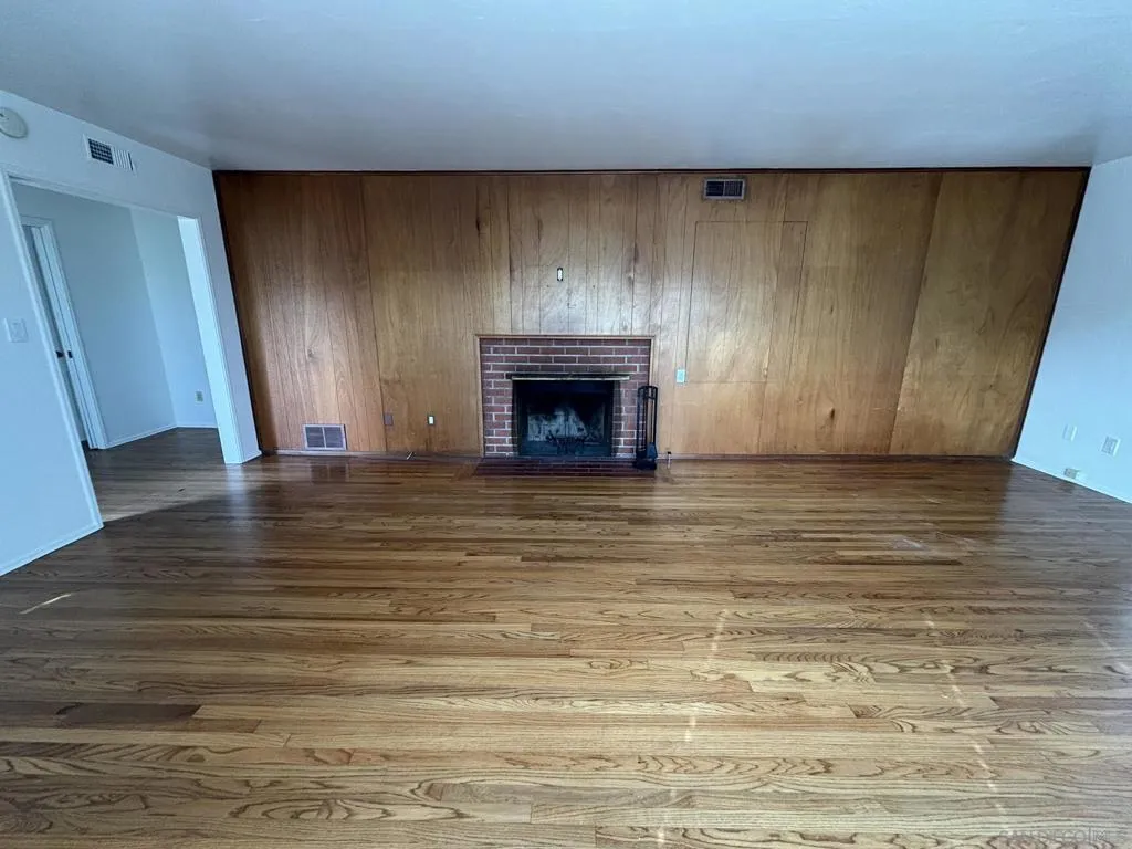 1676 Chatsworth Blvd, San Diego, California 92107 home-pic-8