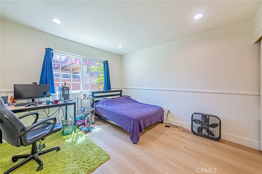 26 Seton, Irvine, California 92612 home-pic-23