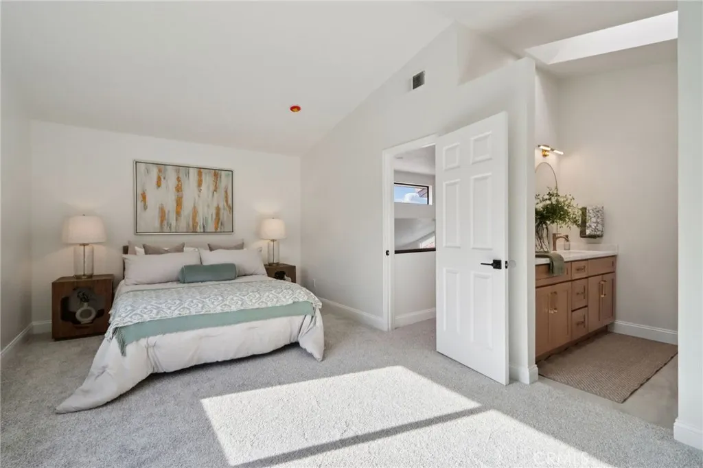 27 New Meadow, Irvine, California 92614 home-pic-37