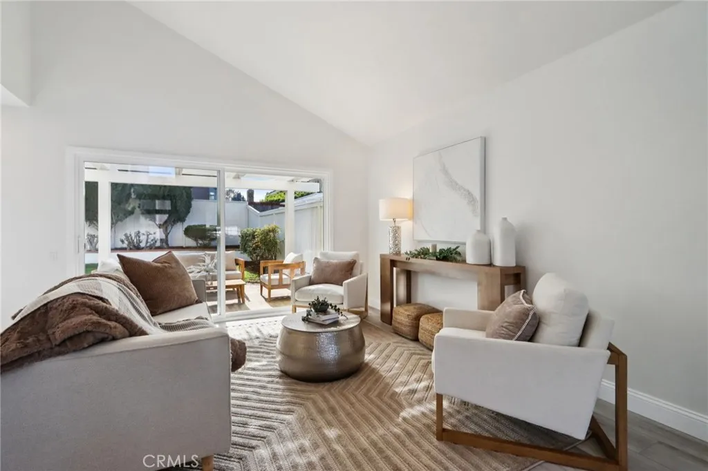 27 New Meadow, Irvine, California 92614 home-pic-10