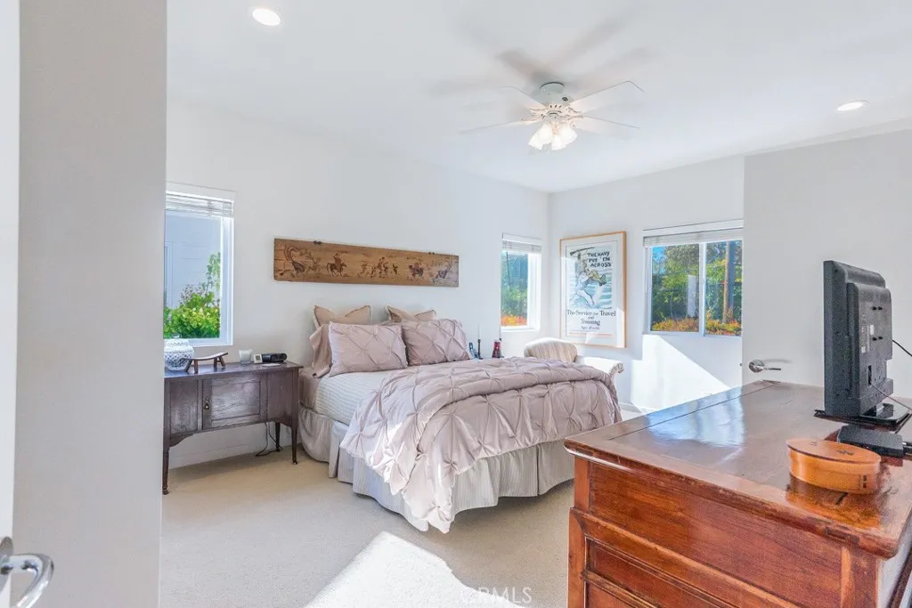 4921 Rupert, Encino, California 91316 home-pic-47