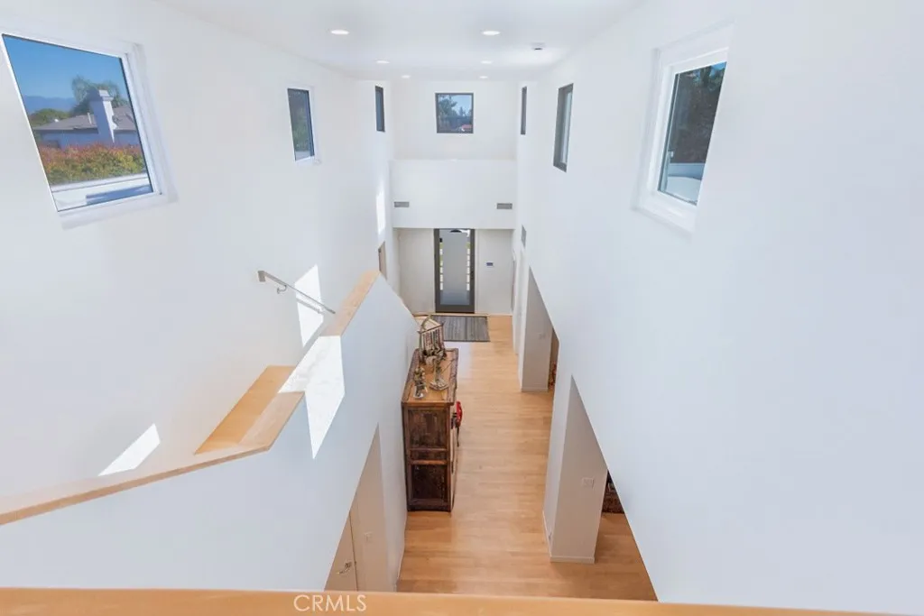 4921 Rupert, Encino, California 91316 home-pic-41