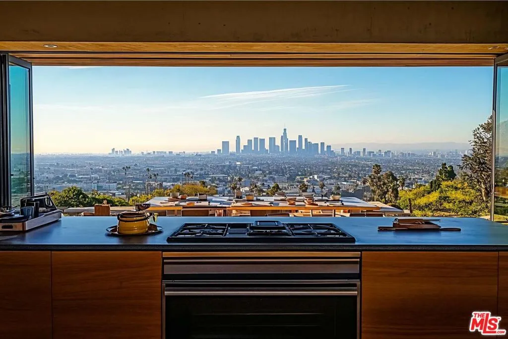 7305 Pyramid Place, Los Angeles, California 90046 home-pic-8