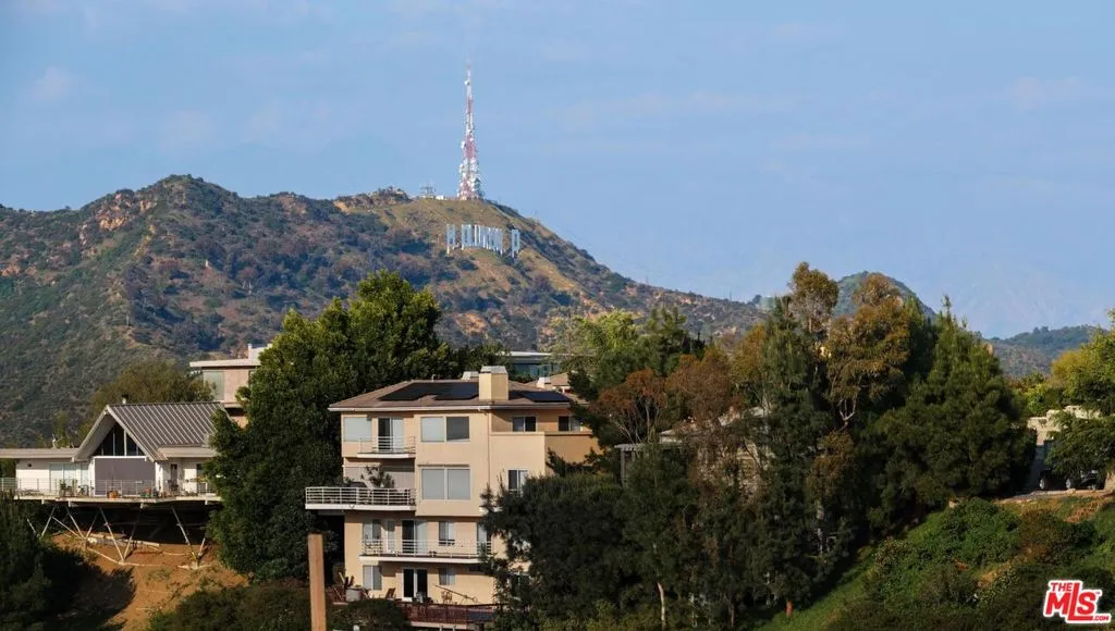 7305 Pyramid Place, Los Angeles, California 90046 home-pic-29