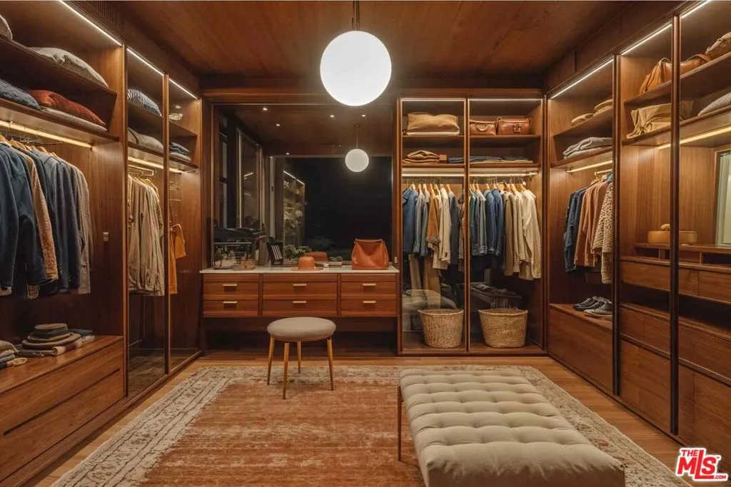 7305 Pyramid Place, Los Angeles, California 90046 home-pic-19