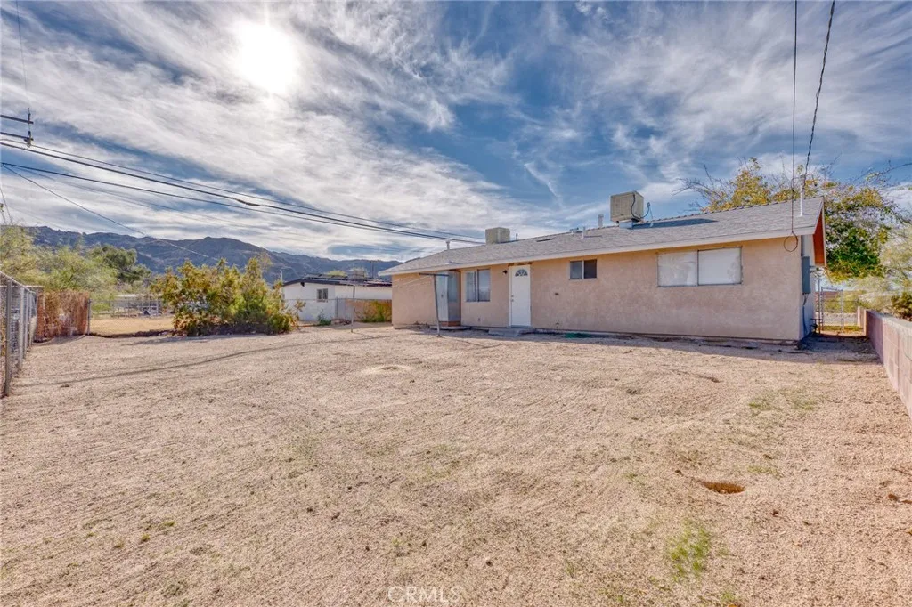 6535 El Sol Avenue, 29 Palms, California 92277 home-pic-22