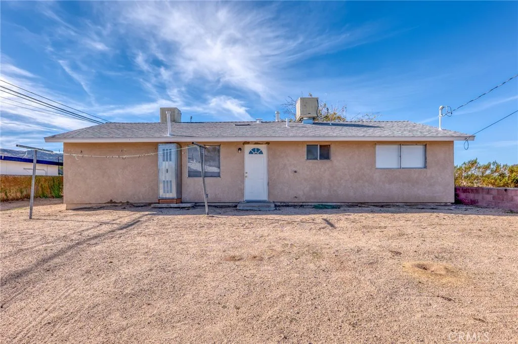 6535 El Sol Avenue, 29 Palms, California 92277 home-pic-23