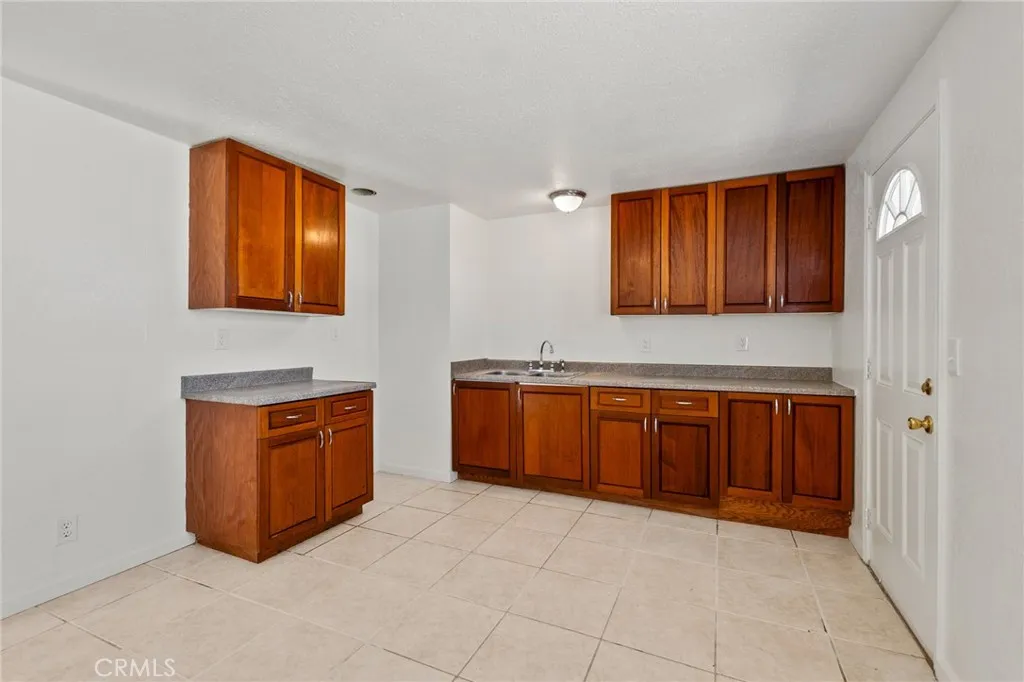 6535 El Sol Avenue, 29 Palms, California 92277 home-pic-9