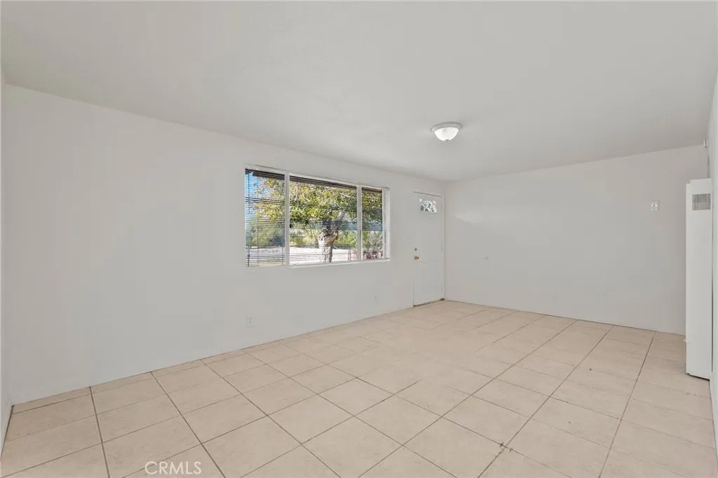 6535 El Sol Avenue, 29 Palms, California 92277 home-pic-5