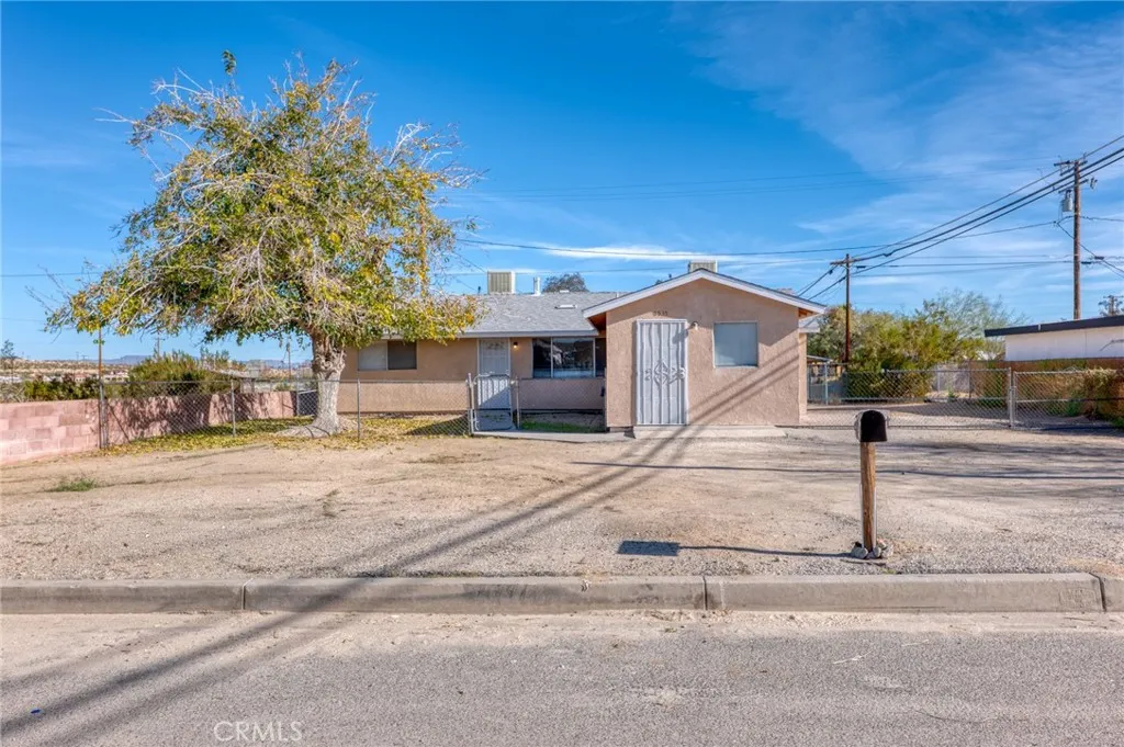 6535 El Sol Avenue, 29 Palms, California 92277 home-pic-28