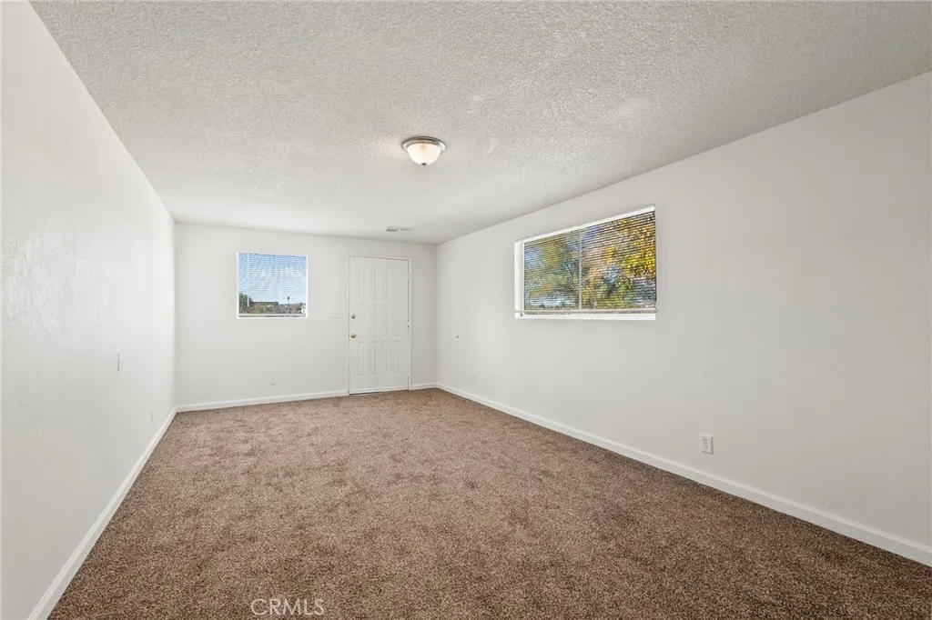 6535 El Sol Avenue, 29 Palms, California 92277 home-pic-13