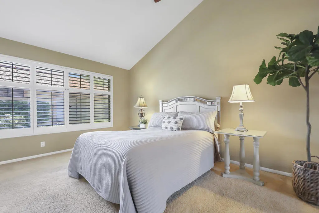 118 Las Lomas, Palm Desert, California 92260 home-pic-21