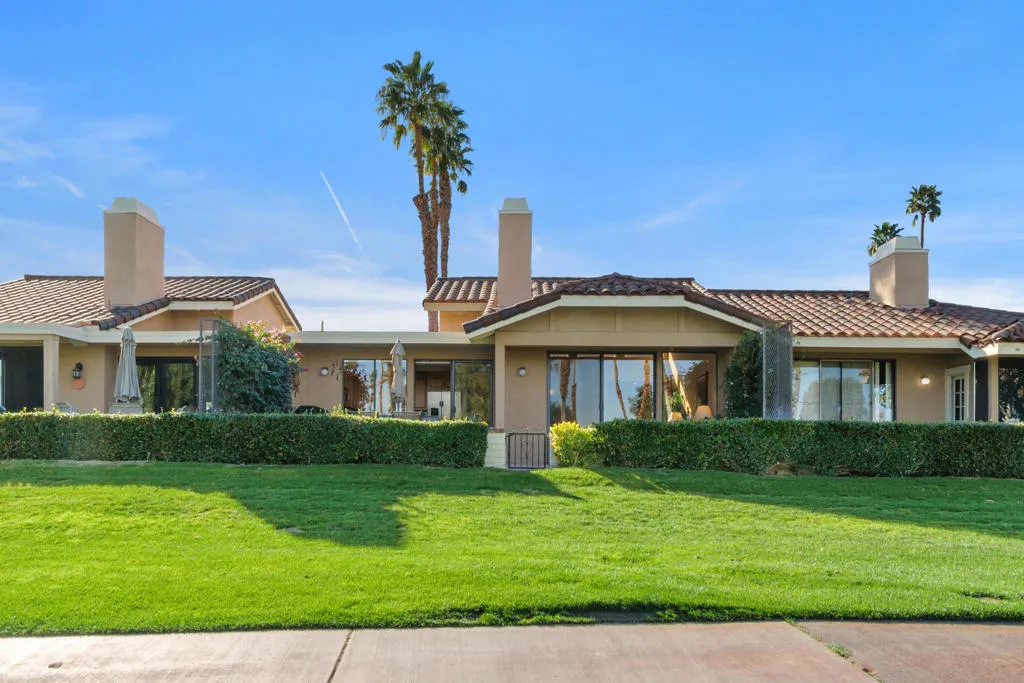 118 Las Lomas, Palm Desert, California 92260 home-pic-30
