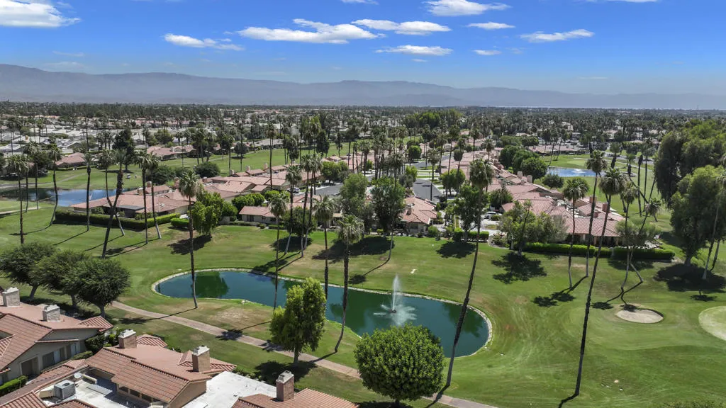 118 Las Lomas, Palm Desert, California 92260 home-pic-33