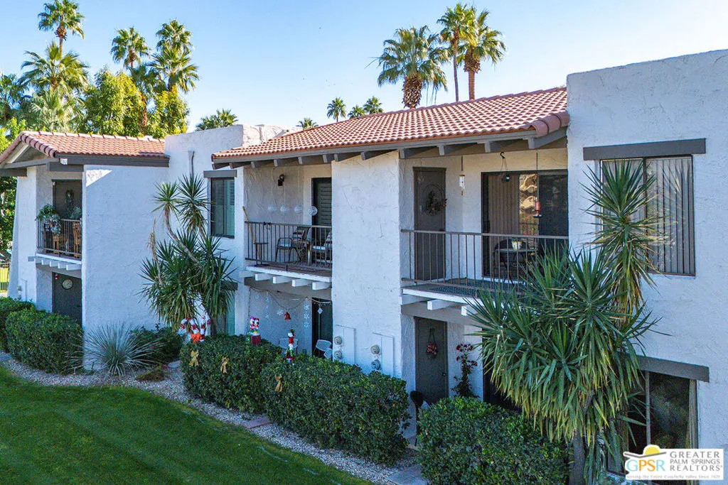 1050 E Ramon Road 84, Palm Springs, California 92264 home-pic-32