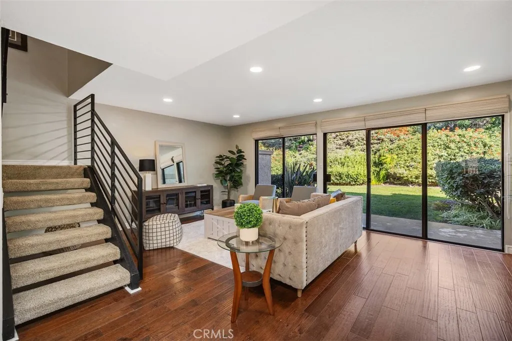 171 Avenida Adobe, San Clemente, California 92672 home-pic-10