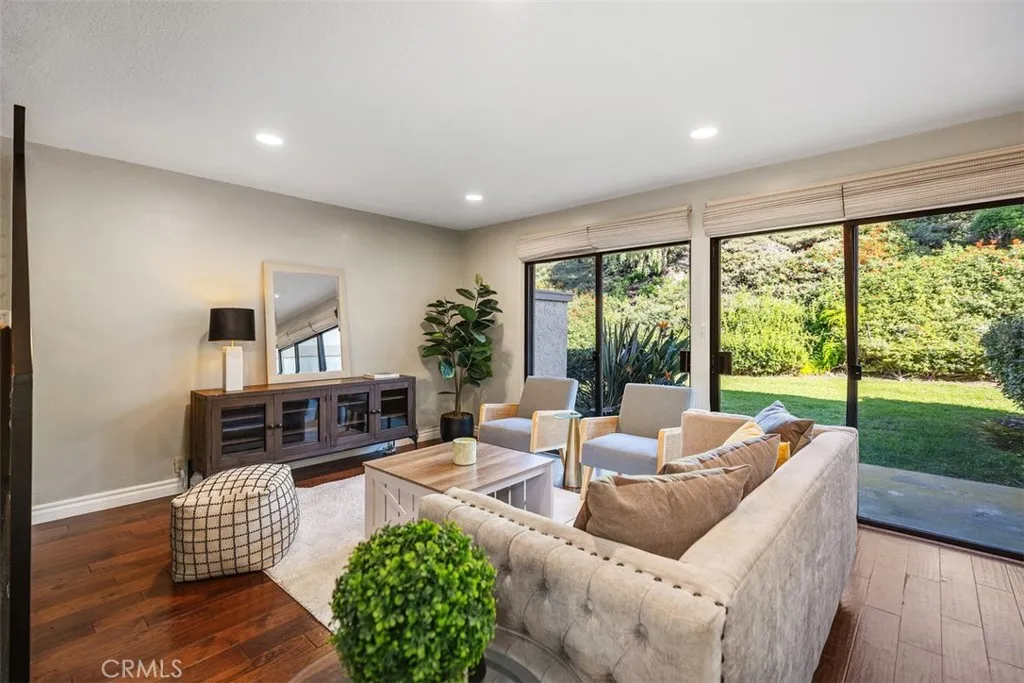 171 Avenida Adobe, San Clemente, California 92672 home-pic-11