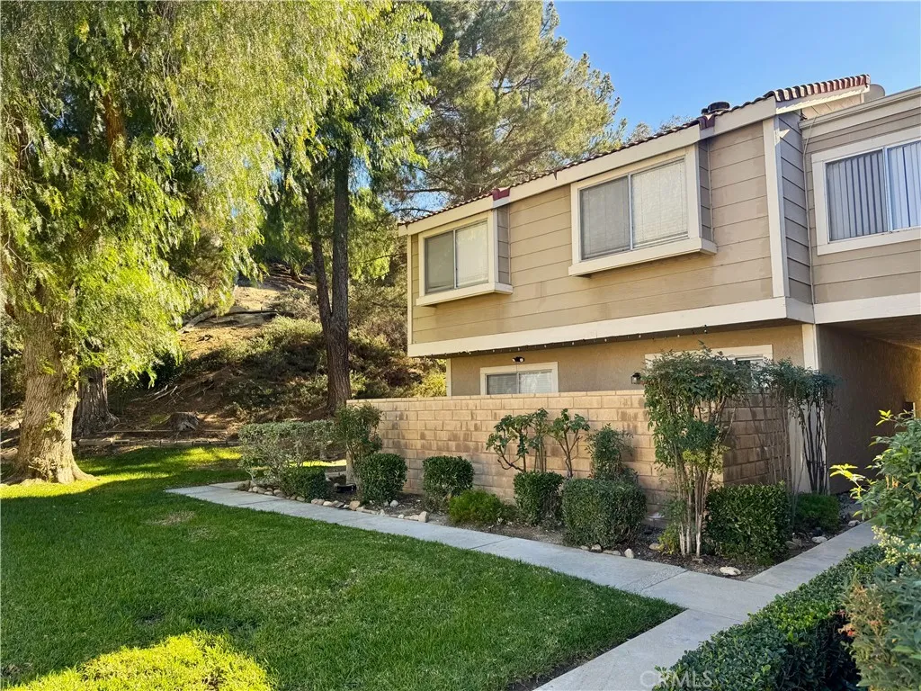 31363 The Old Road, Castaic, California 91384 home-pic-1