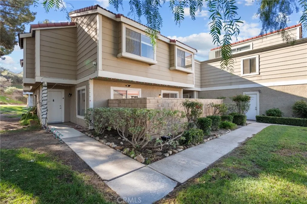 31363 The Old Road, Castaic, California 91384 home-pic-6