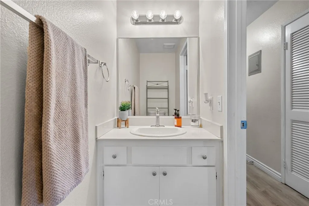 31363 The Old Road, Castaic, California 91384 home-pic-21